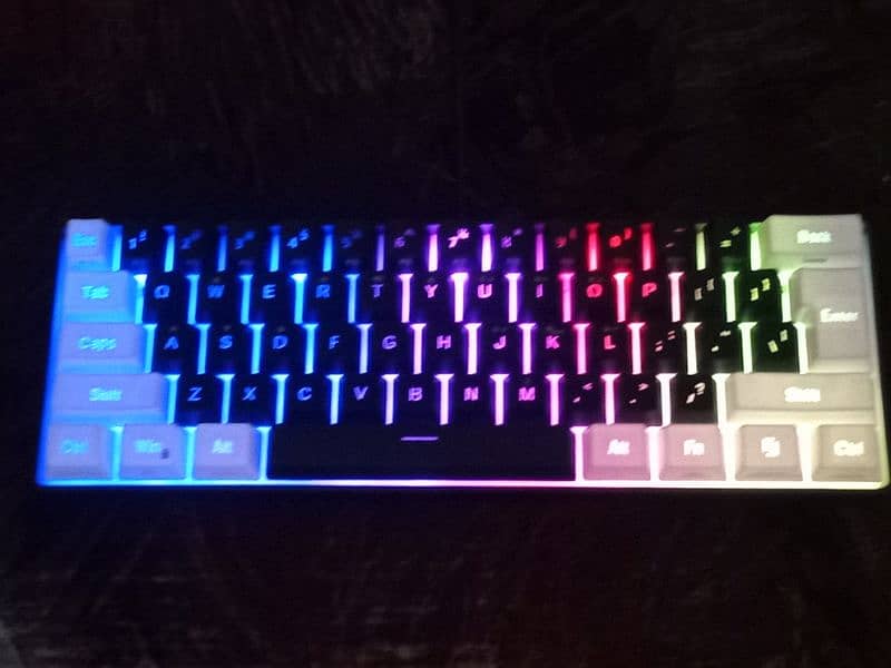 Gaming keyboard 60% ultra fast response time 0