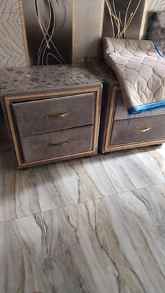 poshish single bed / 2 Side Tables / Urgent sale