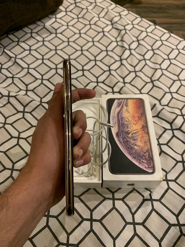 iphone xs max pta approved gold 2