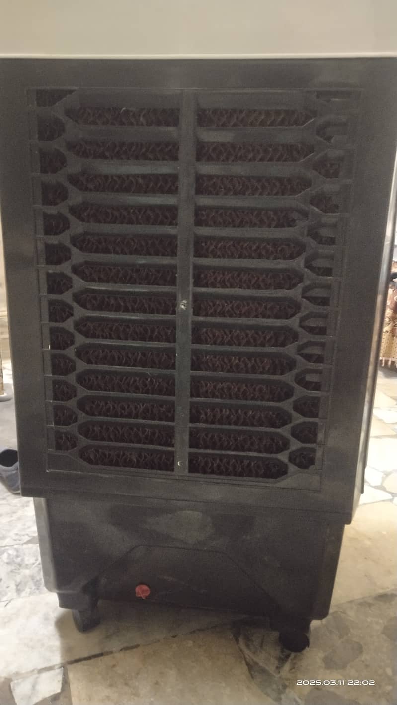 Solar Air-cooler Almost New 0