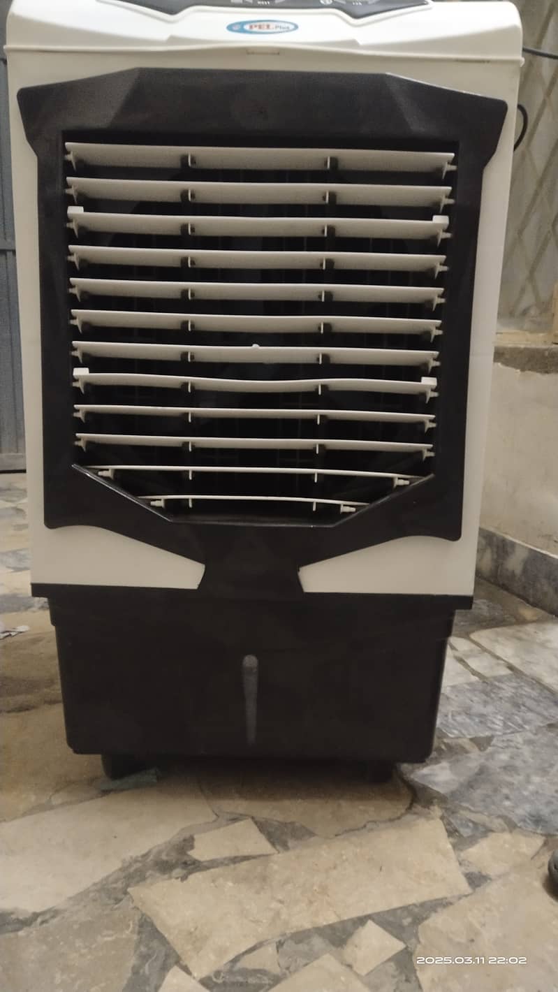 Solar Air-cooler Almost New 2