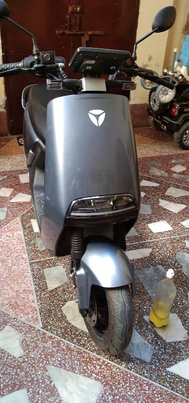 YADEA G5 ELECTRIC SCOOTER OR SCOOTY 03128150633 2