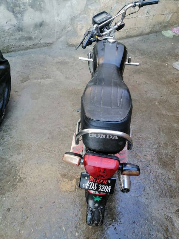 Honda 70 Good Condition 2018 Model 5