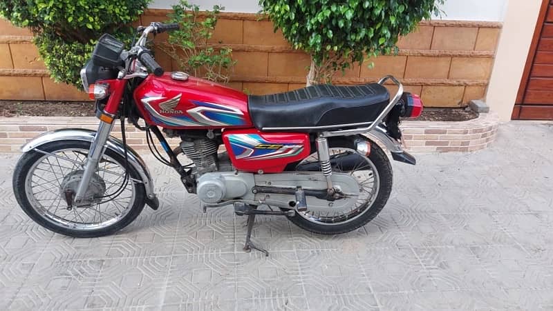 Honda 125 model 2022 karachi number 0