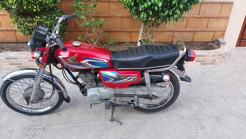 Honda 125 model 2022 karachi number 1