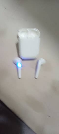 Earbuds i12 good condition