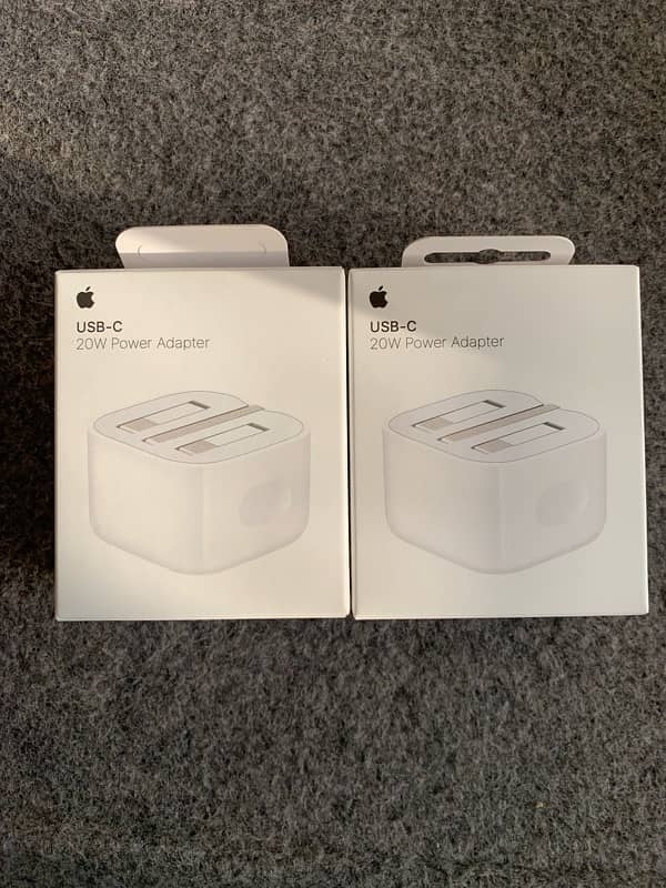 Iphone Original 20w adapter and mercantile  Cable available 1