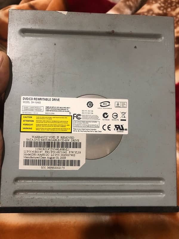 dvd rom read and writable drive 1