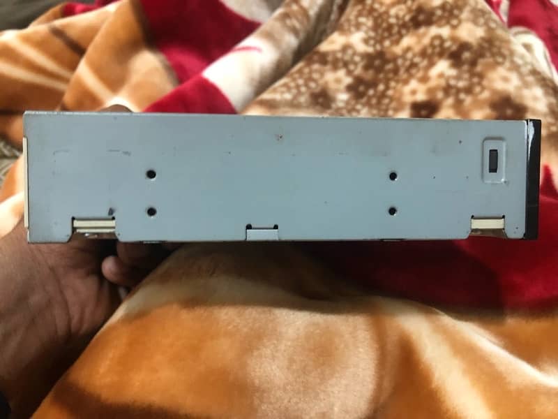 dvd rom read and writable drive 3