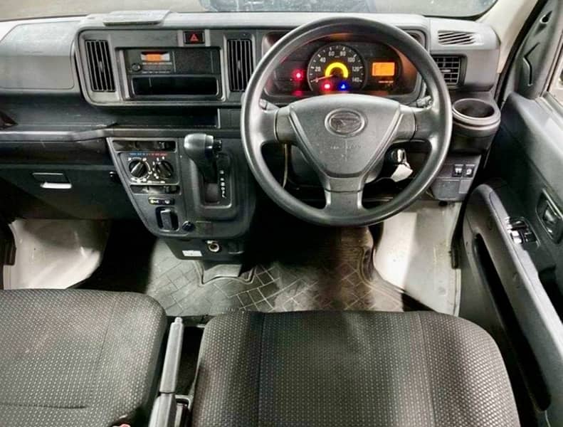 Daihatsu Hijet 2019 3