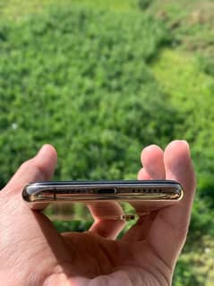 iPhone xs (pta approved)