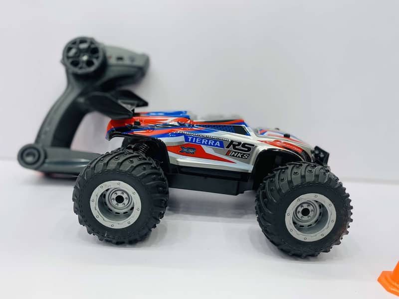 Remote Control (RC) Rock Crawler Truck Fiber body  Rechargeable car 11