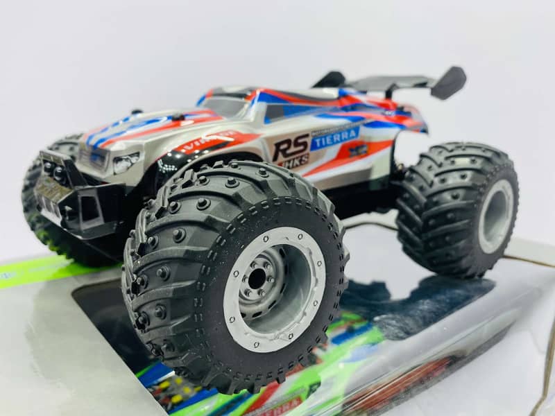 Remote Control (RC) Rock Crawler Truck Fiber body  Rechargeable car 16