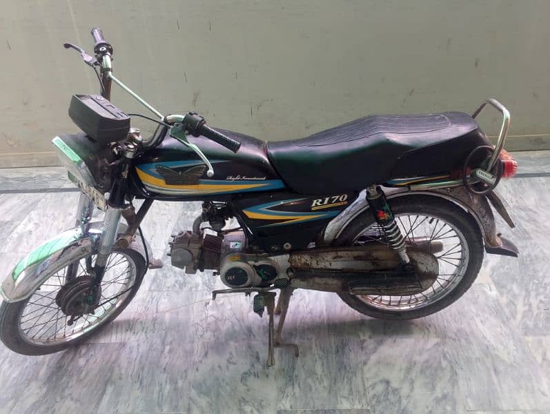 Rohi  17 Model 0