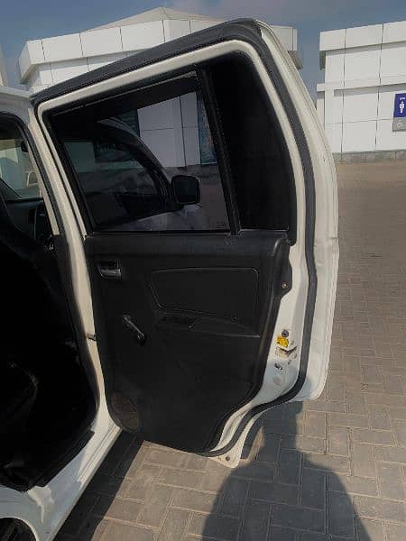 Suzuki Wagon R 2015 13