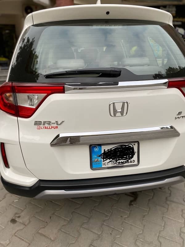 Honda BR-V 2021 4