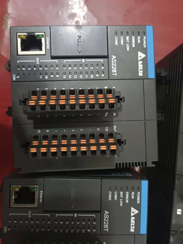 delta as228t PLC with module Mitsubishi PLC fatak PLC  Allan Bradley 4