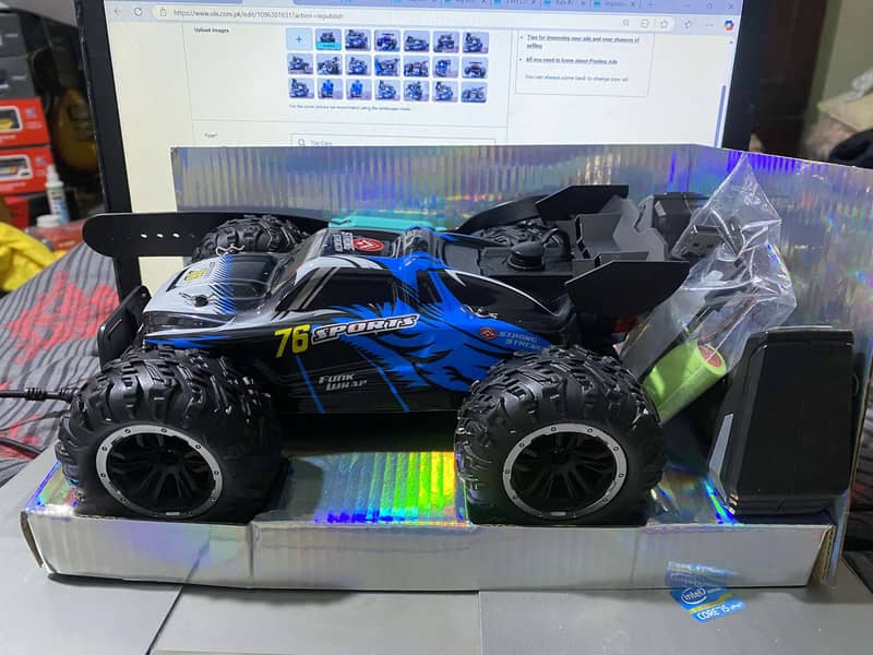 Remote Controlled Car Watch carbon Fiber 4WD Spray Rechargeable Car 1