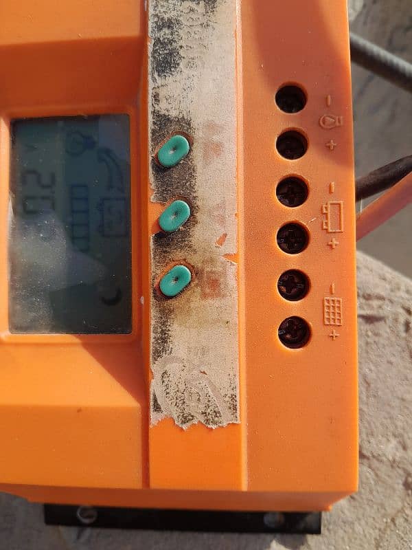 solar plate change controller 30A 1