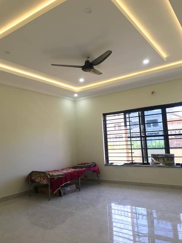 12 Marla Upper Portion Situated In I-8 For rent 2