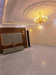 NEWLY CONSTUCTED 10 MARLA HOUSE FOR SALE AT SUPPER HOT LOCATION IN JOHAR TOWN