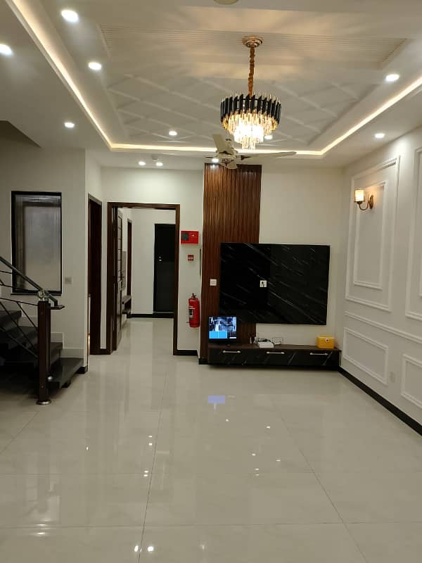 5 Marla 2 badroom upper portion available for rent in dha phase 9 town very good location 1