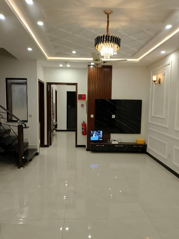 5 Marla 2 badroom upper portion available for rent in dha phase 9 town very good location 2