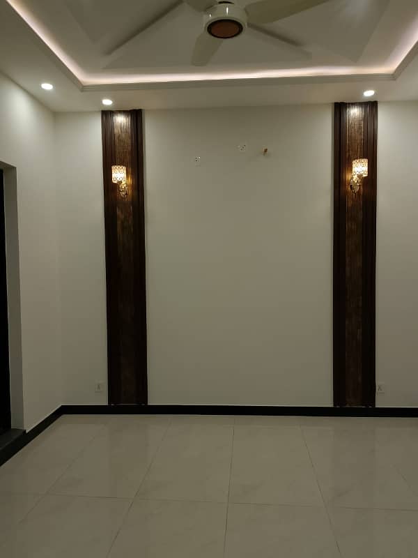 5 Marla 2 badroom upper portion available for rent in dha phase 9 town very good location 3