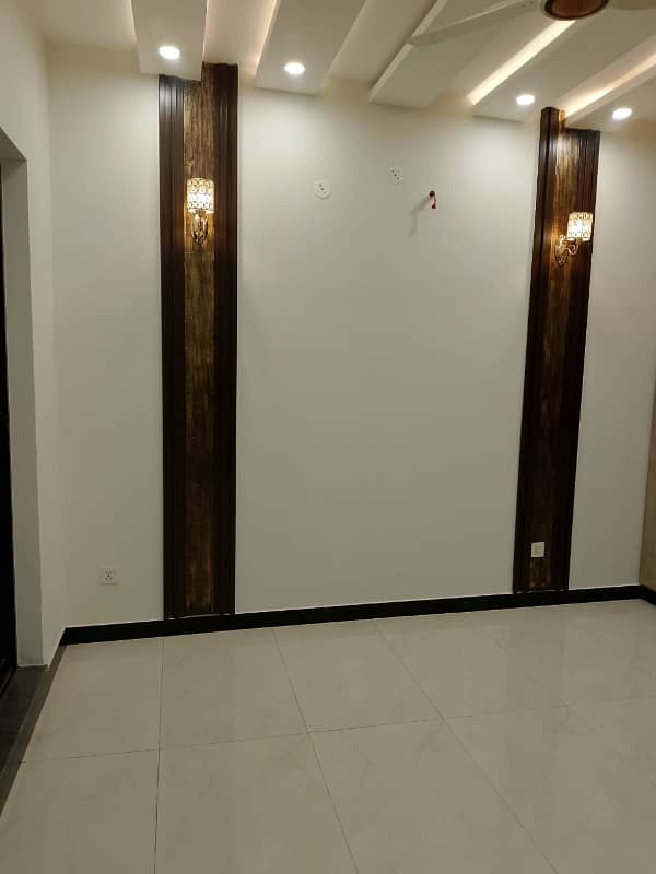 5 Marla 2 badroom upper portion available for rent in dha phase 9 town very good location 8