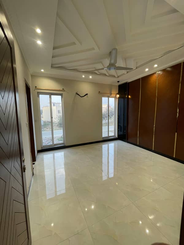 5 Marla 2 badroom upper portion available for rent in dha phase 9 town very good location 21