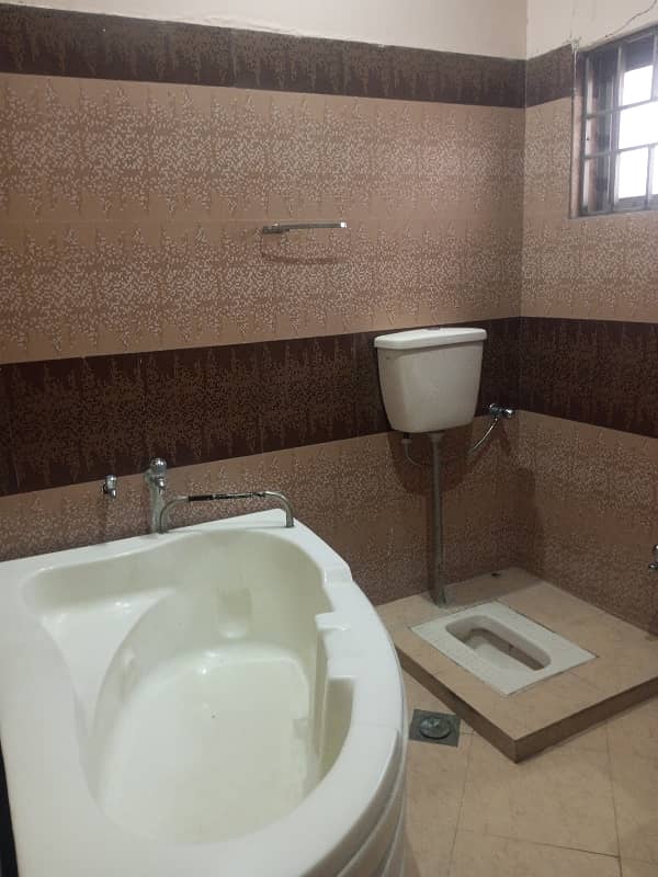 Beautiful Upper Portion For Rent In Pakistan Town 10