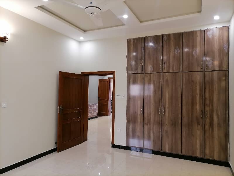 Tripple Storey 1 Kanal House For rent In Bahria Town Phase 3 Rawalpindi 3