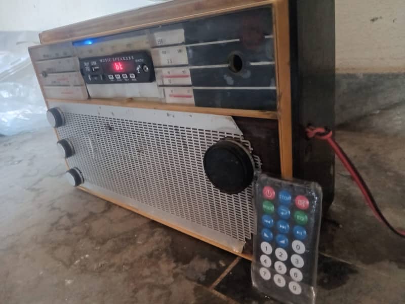 Vintage Wired Speaker with Bluetooth – 7 Feet Wire, Loud Sound & Remo 2