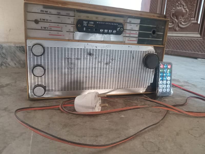 Vintage Wired Speaker with Bluetooth – 7 Feet Wire, Loud Sound & Remo 5