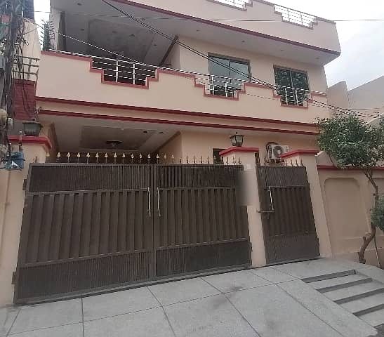 House For Grabs In 10 Marla Marghzar Officers Colony 2