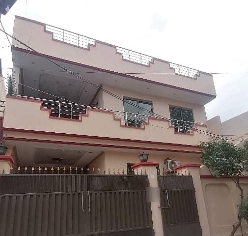 House For Grabs In 10 Marla Marghzar Officers Colony 3