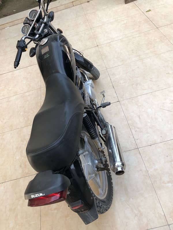 Suzuki GS 150 1