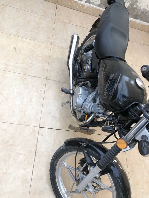 Suzuki GS 150 4