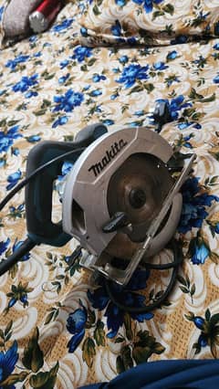 MAKITA HS7010 woodcuter