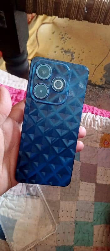 Infinix hot 40i 8+8/256 urgent sell ful samn 1