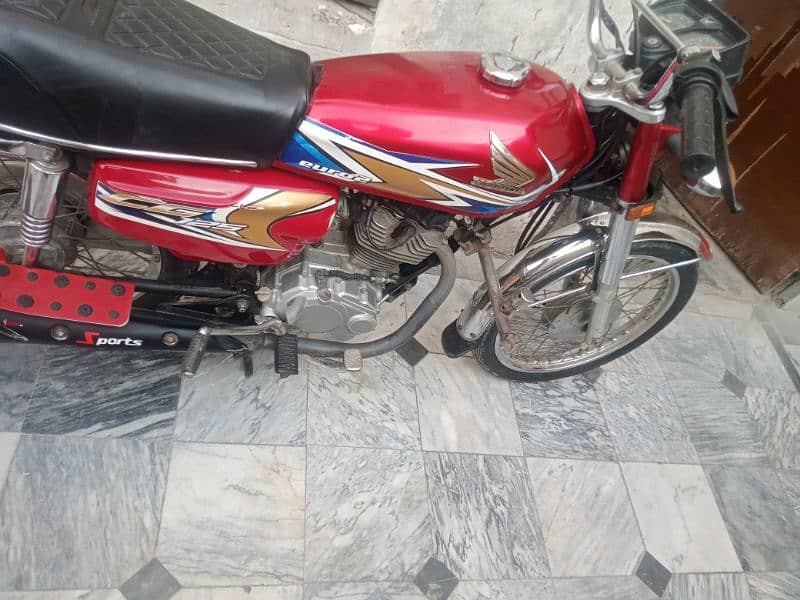 Honda CG125 total genuine lush condition 0