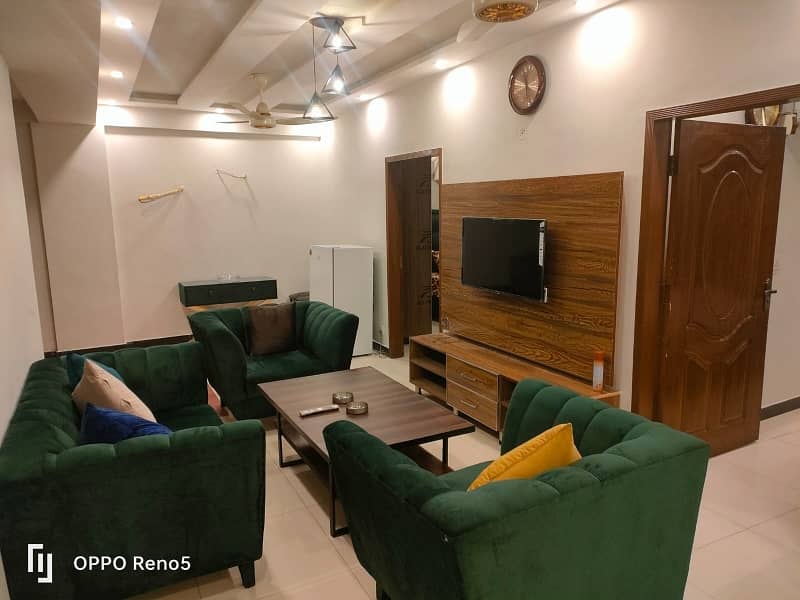 Flat For Grabs In 800 Square Feet Lahore 8