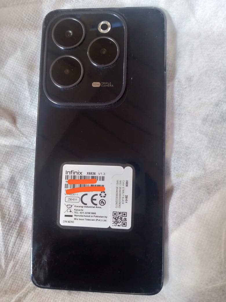 Infinix hot 40 like new 8 256 with box and charger available for sale 0