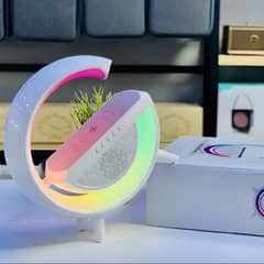 wirless charging speaker with stylish lamp