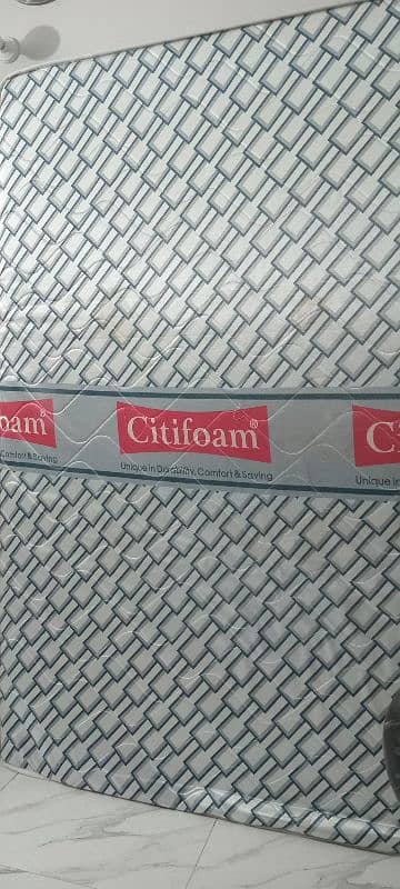 citifoam life time slightly used 78 by 72, 6 inch 1