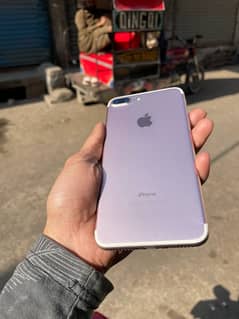 Iphone 7plus 32gb only battery change but original 10by9