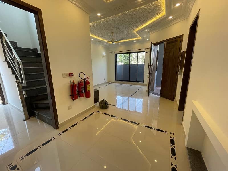 9marla house for rent in dha phase6 j block near park 7