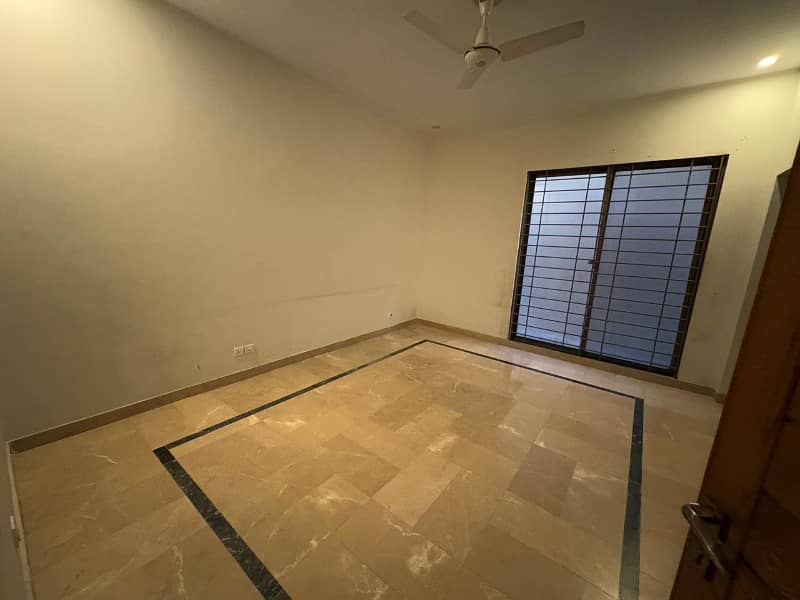 Full Basement 01 Kanal Modern Design House For Rent In DHA Phase 5 Block-G Lahore. 7