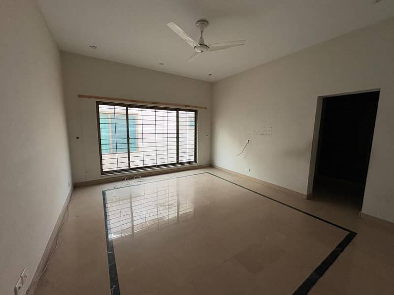 Full Basement 01 Kanal Modern Design House For Rent In DHA Phase 5 Block-G Lahore. 19