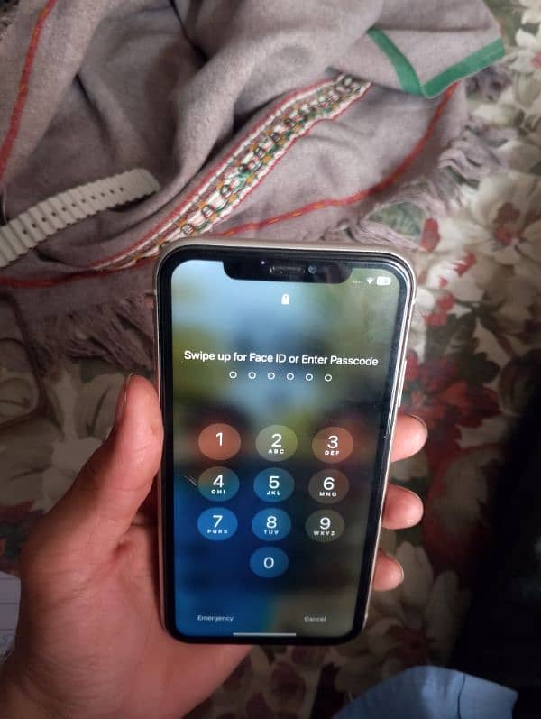 iphone 11 64 gb 4